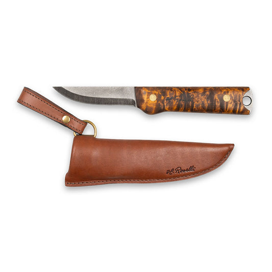 Rosellis handgjorda kniv "Heimo 4 bushcraft edition fulltånge" gjord på kolstål.