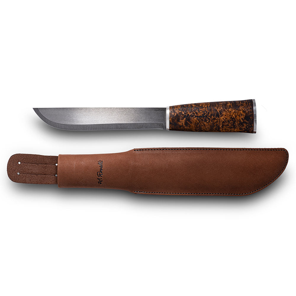 Finsk traditionell kniv "Big Leuku knife" av Roselli i UHC stål. En blandning utav kniv, yxa och machete. Perfekt för bushcraft